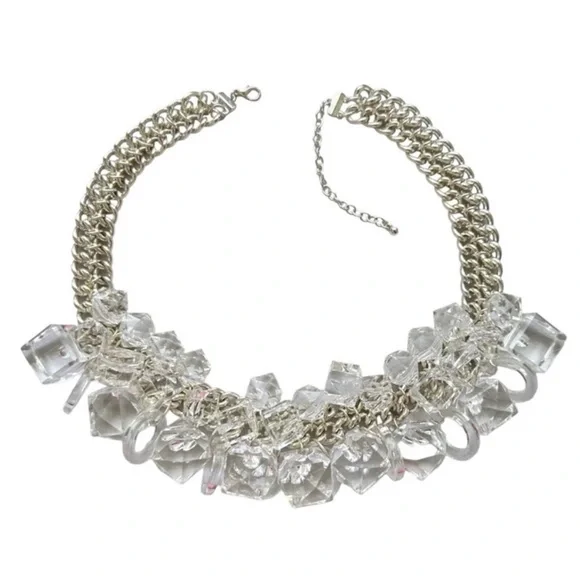 Vintage Clear Lucite Cube and Ring Chunky Bib Necklace - Picture 3 of 5